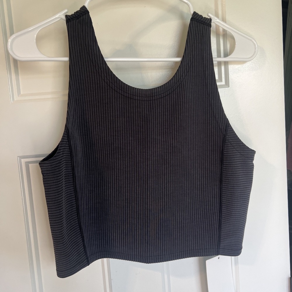 NWT💎LULULEMON💎SIZE 8💎RIBBED SOFTSTREME‎ CROPPED TANK💎BLACK💎REVERSABLE💎